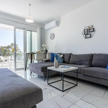 La Casa 1-br Apt In * Larnaca